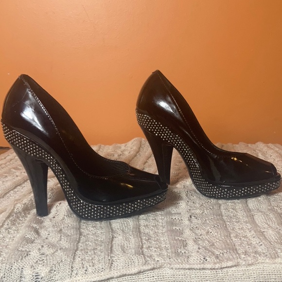 Burberry studded black heels - Picture 2 of 12